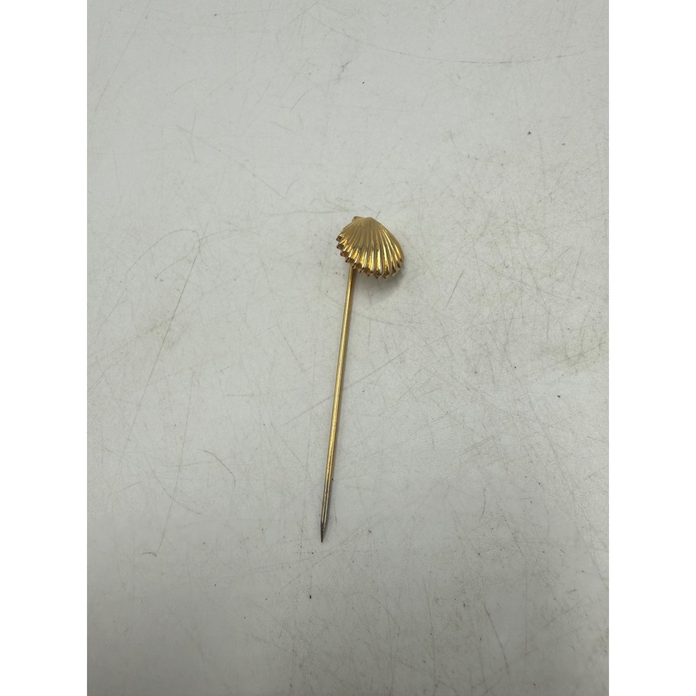 Vintage Gold Tone Scalloped Seashell Stick Pin Nautical Shell Lapel Hat Pin